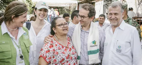 minagricultura_andres_valencia_foto_a_toda_maquina_web.jpg