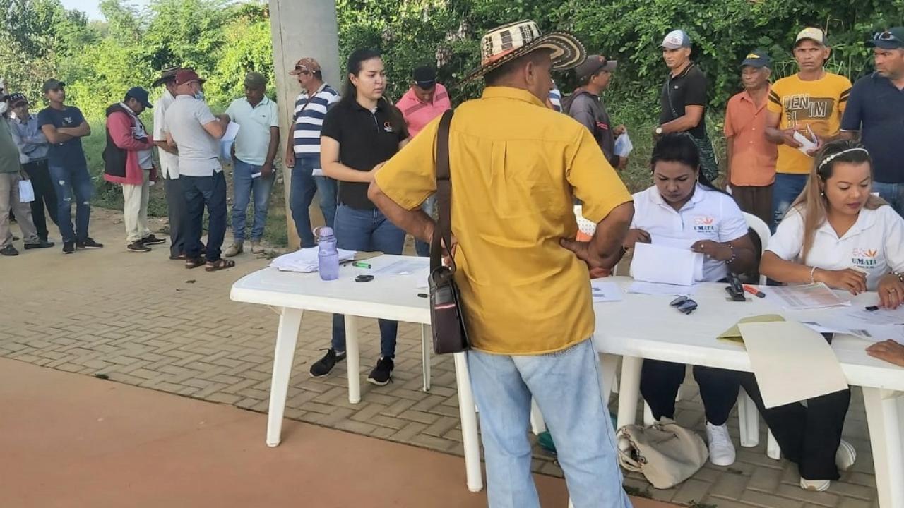 MinAgricultura dota a m�s de 3.300 peque�os productores lecheros con kits de buenas pr�cticas ganaderas