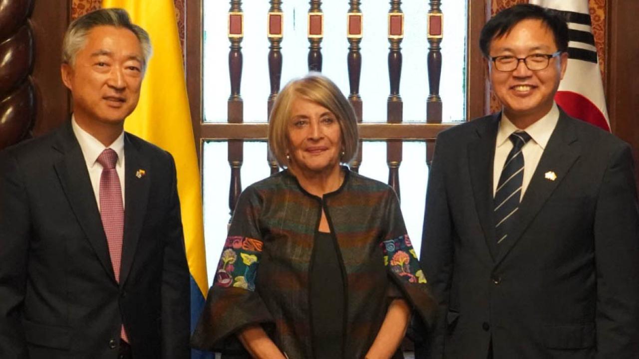 Colombia y Corea anuncian cooperaci�n bilateral para reforzar implementaci�n de reforma rural integral
