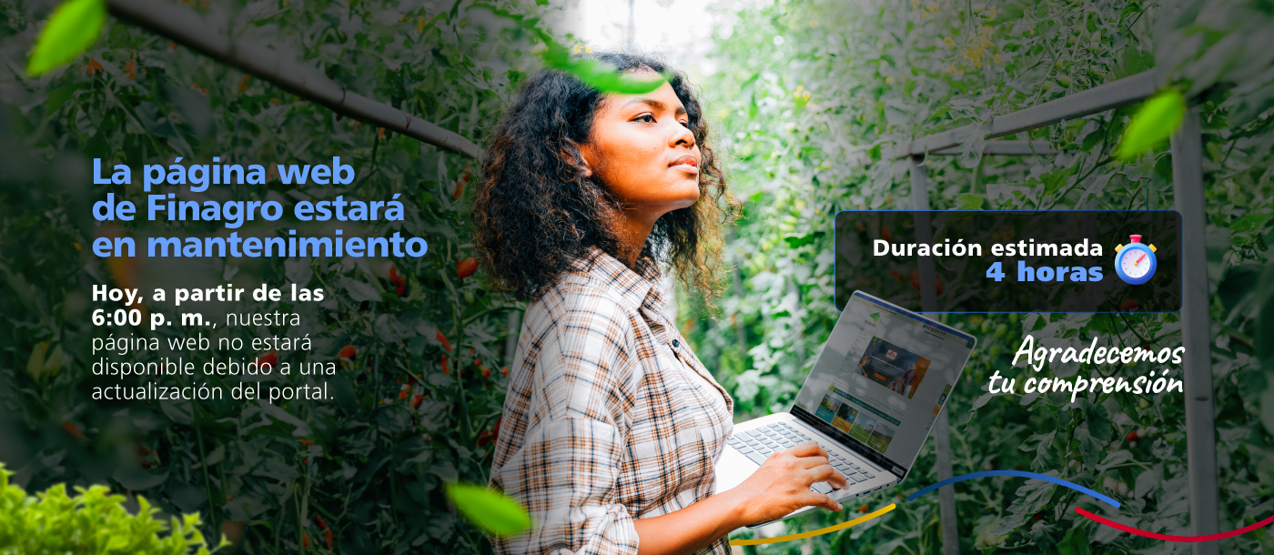 Mujer con computador en plantación