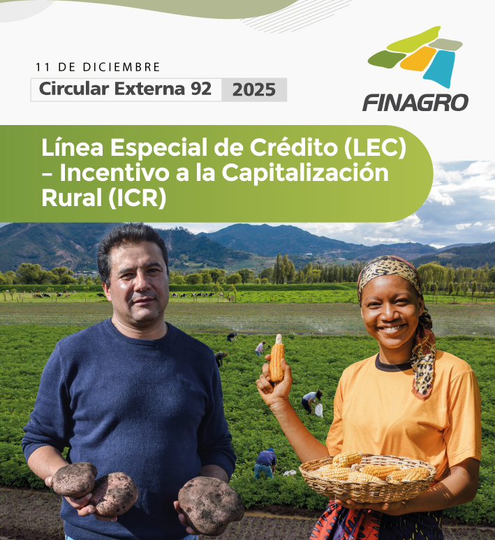 Campesinos con sus productos en mano